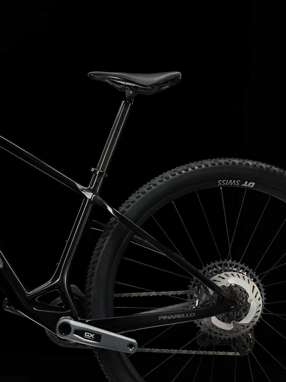 UNIQUE <span> BOTTOM BRACKET AREA </span>